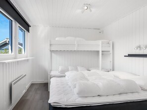 4 bedrooms, internet