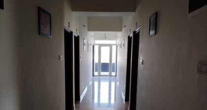 Hotel Parwatanchal Restaurant & Party