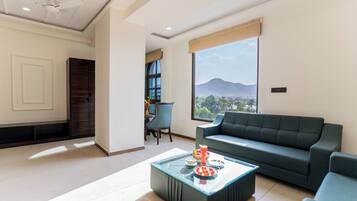 Luxury Suite