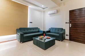 Luxury Suite | In-room safe, desk, soundproofing, iron/ironing board - The Belita Hotel & Spa (Udaipur)