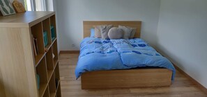 3 quartos, ferros/tábuas de passar roupa, Wi-Fi de cortesia