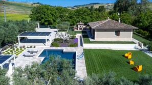 Villa | 2 bedrooms - Villino Le Moie 4 2 Emma Villas (Fermo)