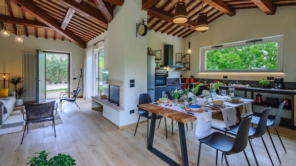 Villa | 2 bedrooms - Villino Le Moie 4 2 Emma Villas (Fermo)