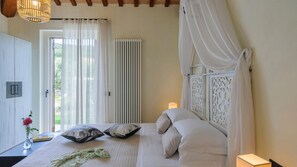 Villa | 2 bedrooms - Villino Le Moie 4 2 Emma Villas (Fermo)
