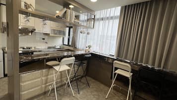 Business Quadruple Room, City View