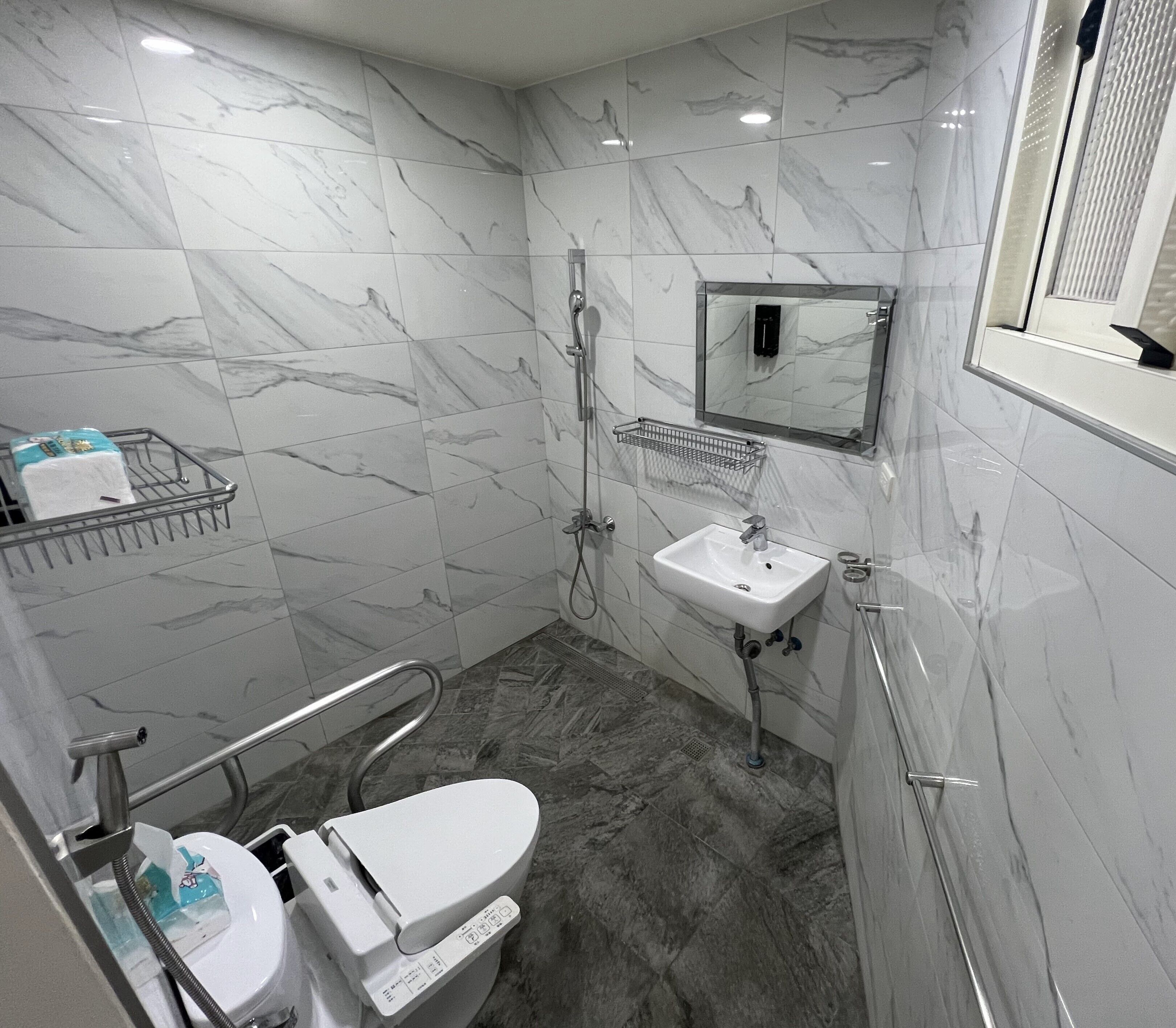 Quadrupla familiare, 1 camera da letto, vista città | Bagno