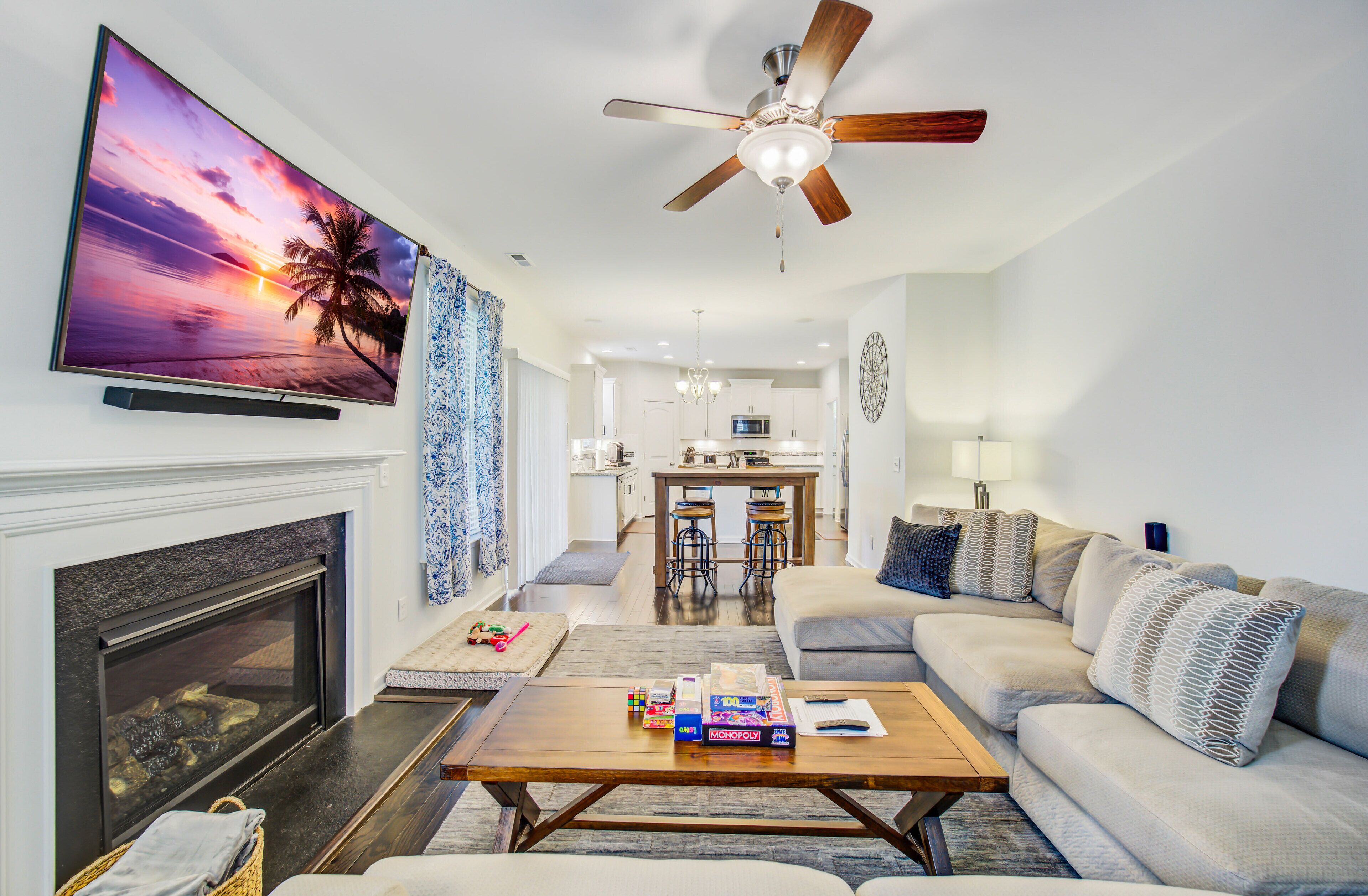 Welcome to our Legendary Urban Villas! Within 10 minutes to anything in the RDU
