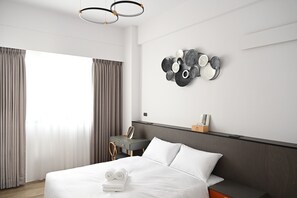 5 slaapkamers, een bureau, wifi, beddengoed