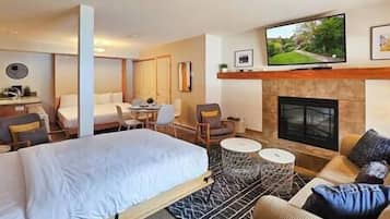 1 habitación, tabla de planchar con plancha, wifi gratis y ropa de cama