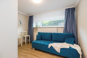 2 bedrooms, iron/ironing board, free WiFi - ShortStayPoland Batorego B163 (Warsaw)