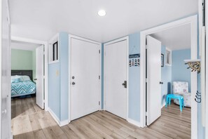 2 bedrooms, WiFi, bed sheets