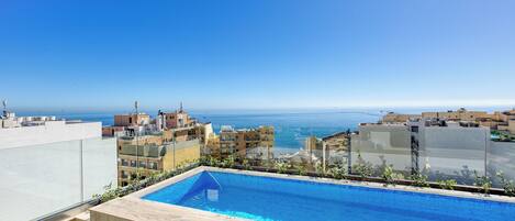 Piscine extérieure (ouverte en saison)