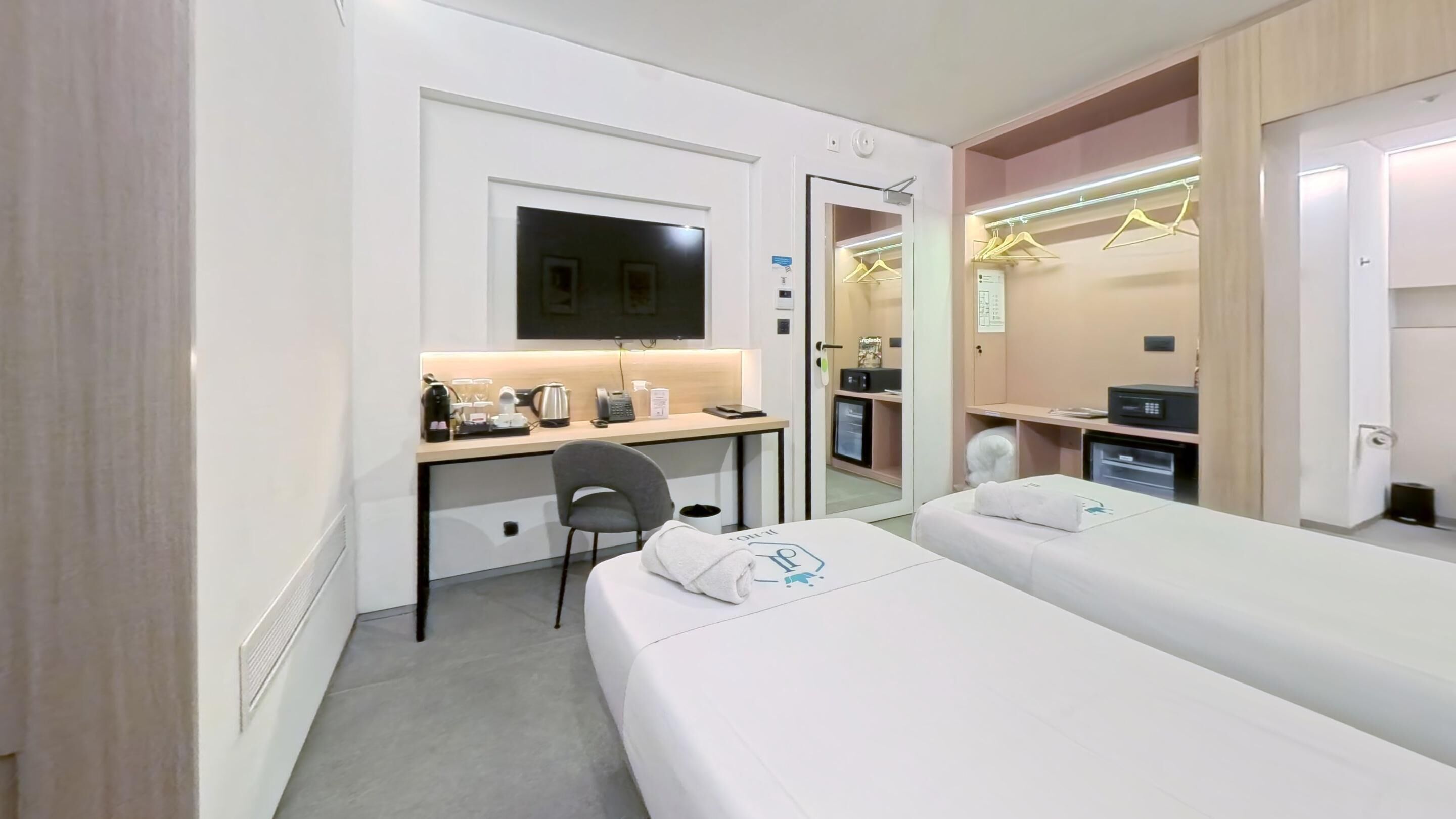 Photo - JL Hotel