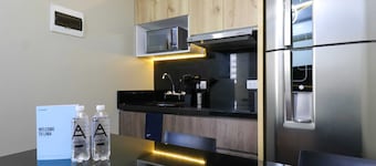 w* | Elegant 1BR w/AC in San Isidro