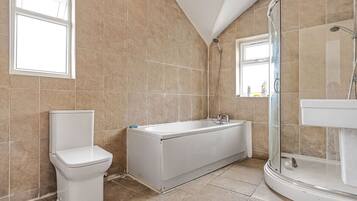 Towels, soap, shampoo, toilet paper