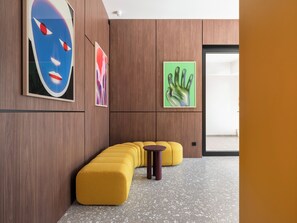 Sala de estar en el lobby