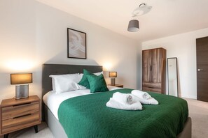 Unclassified image, 5 of 22, button