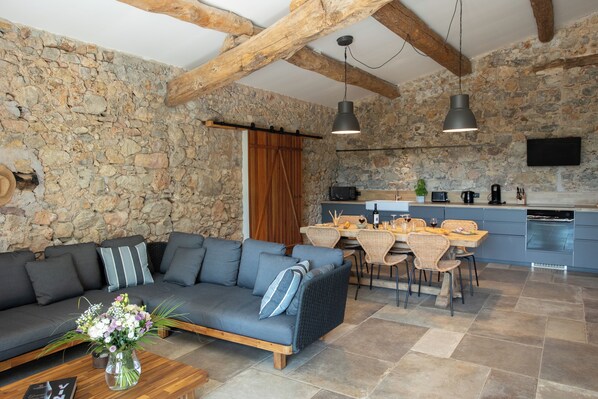 Interior - Charmant et spacieux gîte pour 6 personnes au coeur d'un vignoble varois (Gonfaron)