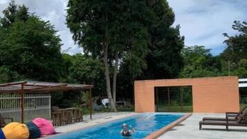 Alberca al aire libre