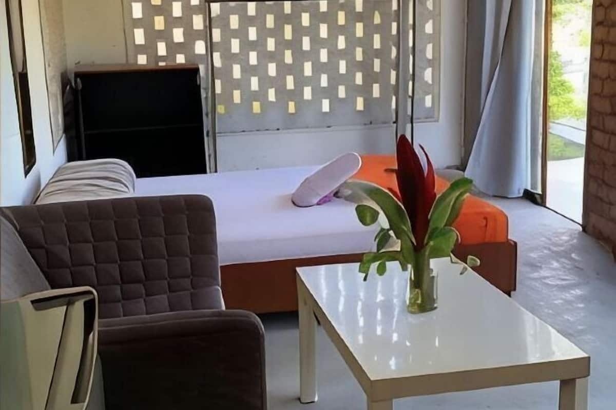 Wi-Fi de cortesia, roupa de cama