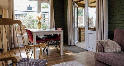 Sfeervolle Bungalow op Vakantiepark Baarland