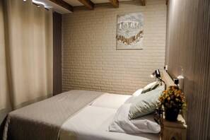 2 多间卧室、免费 WiFi、床单