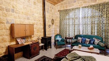 Suite Studio Royale, 1 trĂšs grand lit, balcon, vue mer