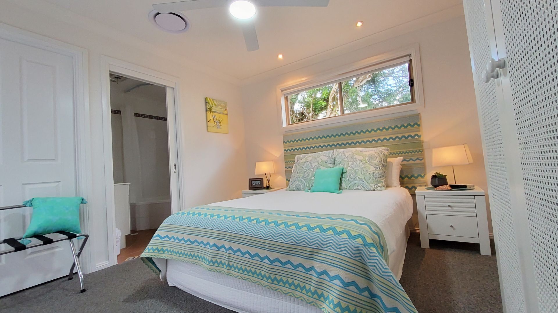5 habitaciones, escritorio, tabla de planchar con plancha y wifi 