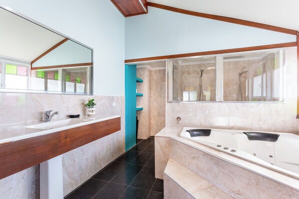 Douche, serviettes fournies