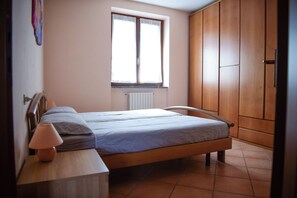 Apartment | 2 bedrooms, iron/ironing board, free WiFi, bed sheets - Casa Alex by Wonderful Italy (Gera Lario)