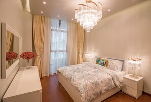 2 chambres, bureau, fer et planche à repasser, Wi-Fi gratuit