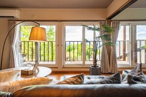 Living area - Private Lodging HAN (Toyako)