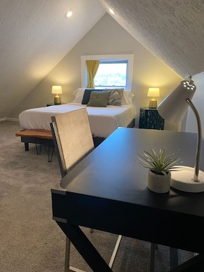 2 bedrooms, desk, iron/ironing board, free WiFi