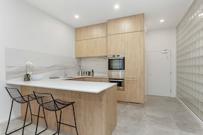 Apartment, 2 Bedrooms | Private kitchen | Coffee/tea maker, toaster, dining tables - Hobson Quay Apartments by Urban Rest (Auckland)