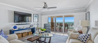 Luxury Sandpiper 608 / Family Friendly / 2 Pools / 2 Kiddie Pools / Car Free Beach