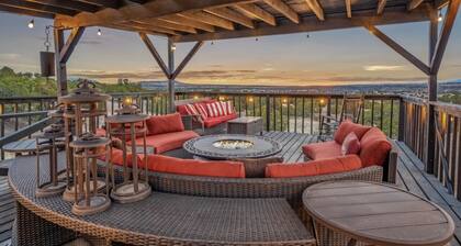 Indoor heated pool minutes to downtown Santa Fe
