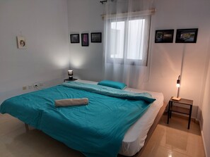 3 bedrooms, desk, iron/ironing board, travel cot - My Home By The Ocean (Puerto de Naos)