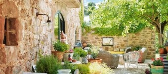 Historic Catalan country house located in a natural park and 40' from Barcelona!