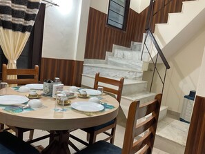 Dining - 3BHK Villa near Bhimtal with Sukha valley View and parking space! (Sukha)