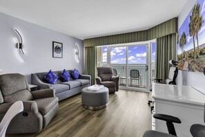 Signature Apartment, 2 Bedrooms, Balcony, Ocean View | Living room