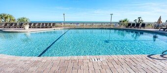 3BR TOP Floor Suite Caribbean Resort,Heated Pools!