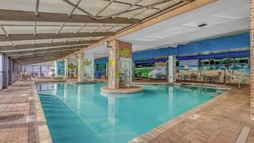 Innenpool, beheizter Pool