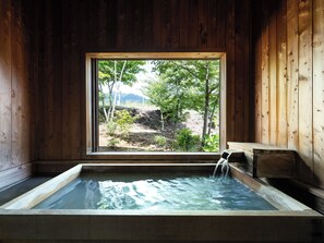 Superior Triple Room, Smoking, Terrace | Bathroom | Separate tub and shower, spring water tub, hair dryer, towels - TENKUU NO YUYA SANSOU HANAYUU (Oguni)