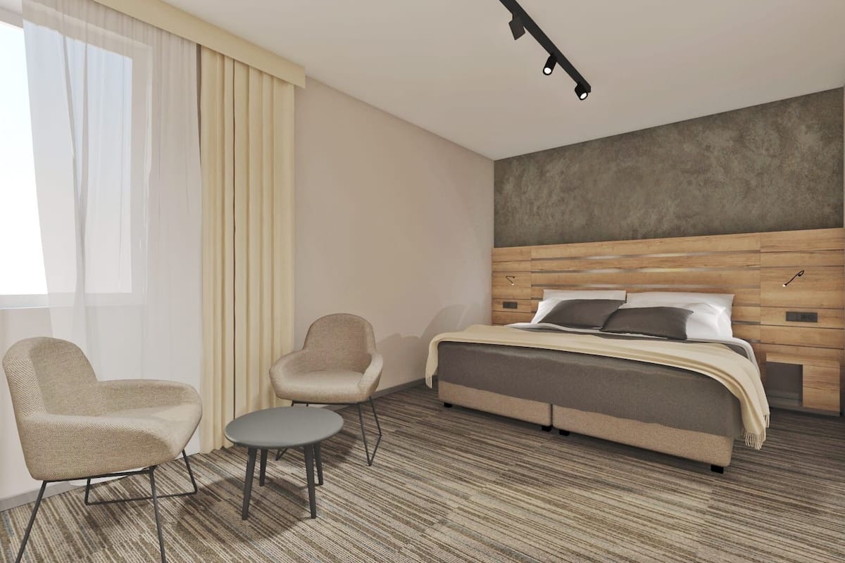 Deluxe Twin Room, City View
