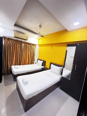 5 bedrooms, desk, laptop workspace, free WiFi