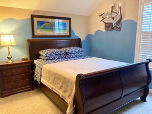 2 slaapkamers, een bureau, een strijkplank/strijkijzer, wifi