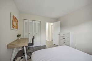 2 bedrooms, desk, iron/ironing board, travel cot