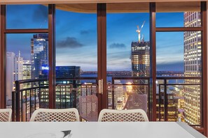 Two Bedroom Apartment with Parking | 2 bedrooms, free WiFi - Metropolis Apartments by Urban Rest (Auckland)
