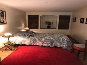 5 室のベッドルーム、アイロン / アイロン台、WiFi、ベッドシーツ