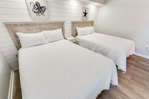 2 chambres, fer et planche à repasser, Wi-Fi, draps fournis